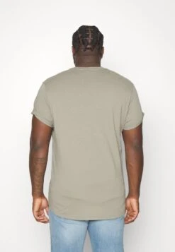 PLUS - T-Shirt Basic - Shamrock -Herrenbekleidung 015ec2ed76fb4777a7758d5996b6041e