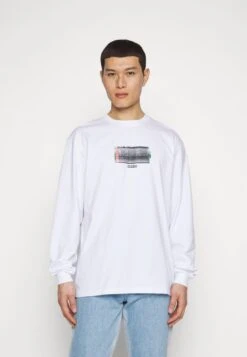 032c LOW LONGSLEEVE - Langarmshirt - White -Herrenbekleidung 09a00d5cc6f84d3085307d1a90146f49