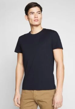 Pier One 2 PACK - T-Shirt Basic - White/dark Blue -Herrenbekleidung 29e824f9825c4b58be6620e83ee4ac6b