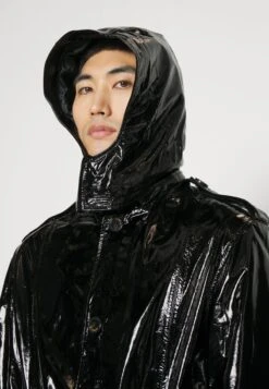 ZACH - Klassischer Mantel - Black Patent 11 ZACH - Klassischer Mantel - Black Patent -Herrenbekleidung 2a8be6476c5142f188cac603a2151269