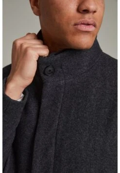 Matinique HARVEY - Kurzmantel - Medium Grey Melange -Herrenbekleidung 4ebe1f3f0a7a4ed4aff4edd05f3661ff