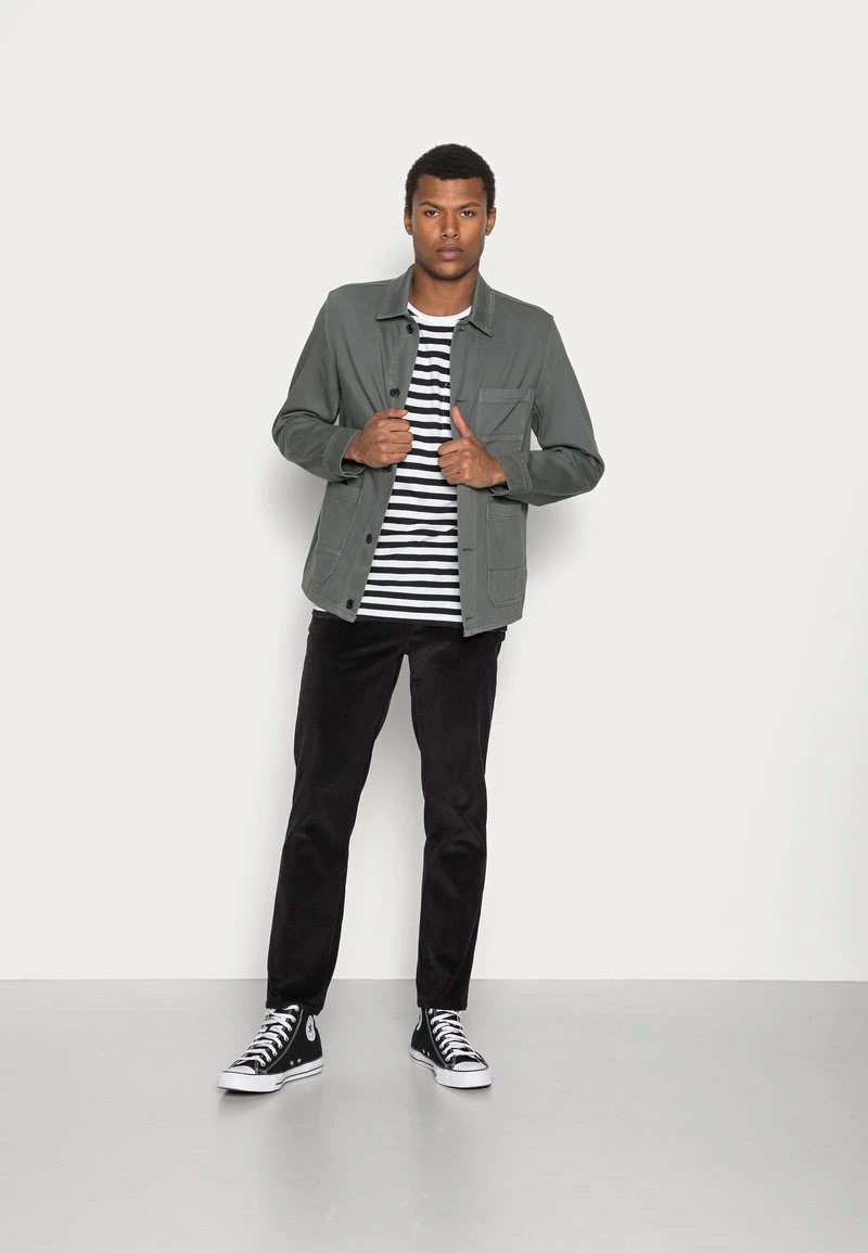 Makia VERKSTAD - T-Shirt Print - Black White 4 Makia VERKSTAD - T-Shirt Print - Black White – Bild 2