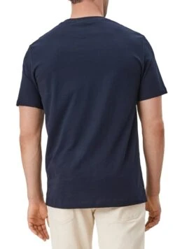 S.Oliver MIT FRONTPRINT - T-Shirt Print - Blue Nights -Herrenbekleidung 74a8ffc728e04e429cbaf9fe1ddc08a9