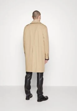 MOSCHINO LONG JACKET - Klassischer Mantel - Beige/black -Herrenbekleidung 7726fd9d17a04d7c9dcdf57dc14d349a