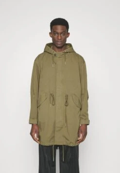 DRYKORN MENITO - Parka - Green