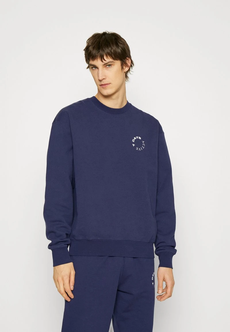 7 Days Active ORGANIC CREW NECK - Sweatshirt - Navy 3 7 Days Active ORGANIC CREW NECK - Sweatshirt - Navy