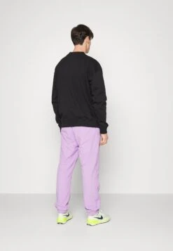 Pegador LOGO UNISEX - Sweatshirt - Black 10 Pegador LOGO UNISEX - Sweatshirt - Black -Herrenbekleidung 9ef5bc25ecbf4638bde050307ccdf924