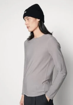 DRYKORN RIK - Strickpullover - Grey 11 DRYKORN RIK - Strickpullover - Grey -Herrenbekleidung a2607f647061430a9ea023f2d052323b