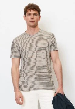 Marc O'Polo SHAPED MASTERS OF - T-Shirt Print - Multi Tall Poppy -Herrenbekleidung a8e3ebb4b9134fab8c6ec112cdd5df16 1