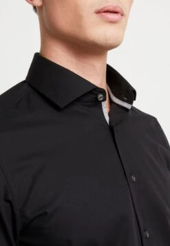 Seidensticker SLIM FIT SPREAD KENT PATCH - Businesshemd - Black -Herrenbekleidung cd3475de38274481aa2dbb7d9a5c99ba