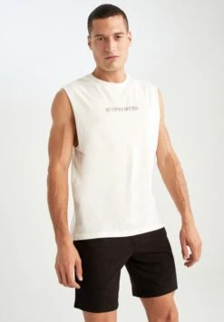 DeFacto BOX FIT - Top - White -Herrenbekleidung d07f6dfc130e41bba64903e1683365d2 1