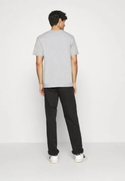 ARKET T-Shirt Basic - Grey Medium Dusty -Herrenbekleidung e5096ad0185b4ff7a0b33a0c5ef5797a