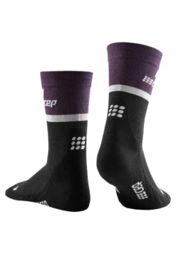 CEP COMPRESSION MID CUT THE RUN - Sportsocken - Violet/black -Herrenbekleidung e8a1413af2794ef8b56ff63ac3fd4684