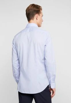Seidensticker SLIM FIT SPREAD KENT PATCH - Businesshemd - Blue 10 Seidensticker SLIM FIT SPREAD KENT PATCH - Businesshemd - Blue -Herrenbekleidung f3e7d595bf194b488c236911ccbf2630